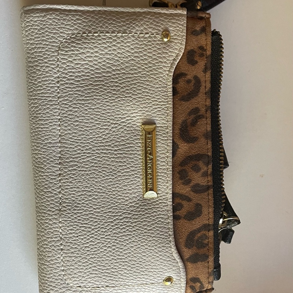 Cream and leopard print wristlet